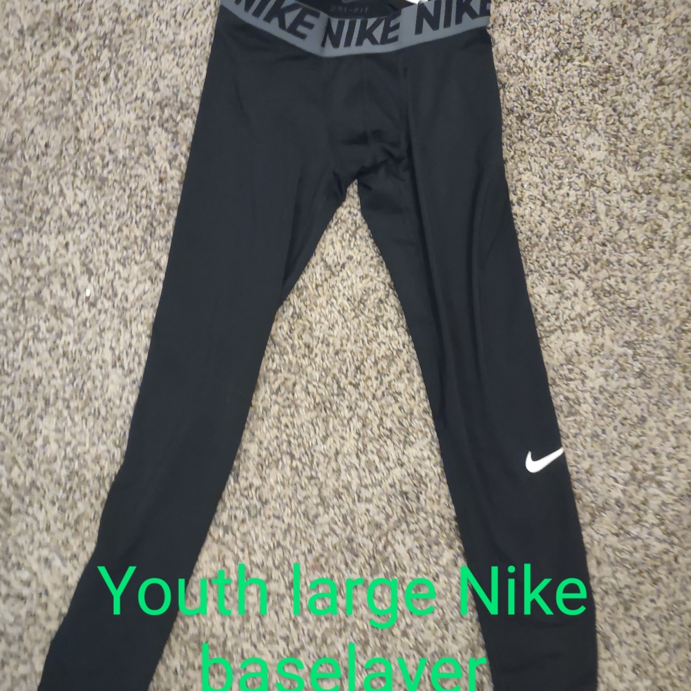 Nike Pro Youth Large Baselayers With Classic White Swoosh